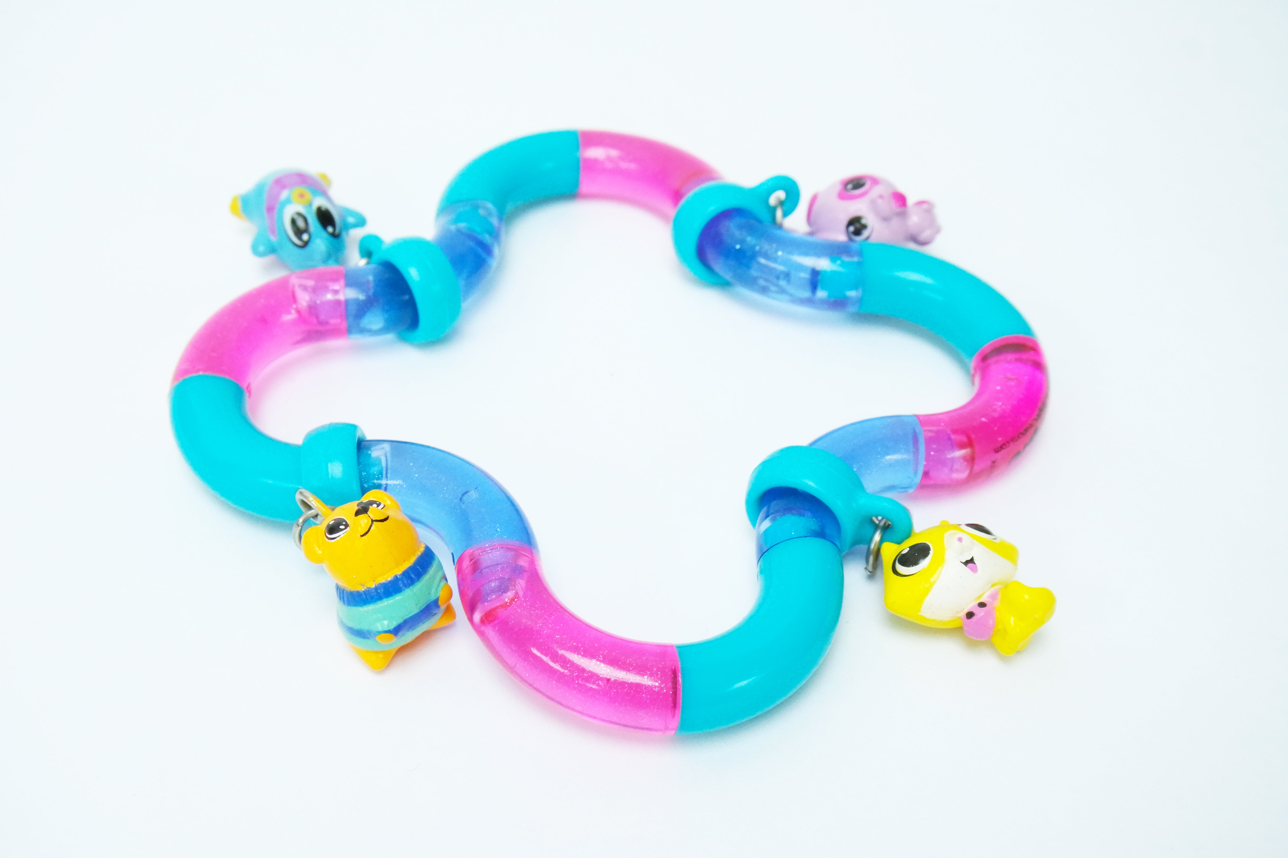 Tangle Charms – Fidgety Wearables