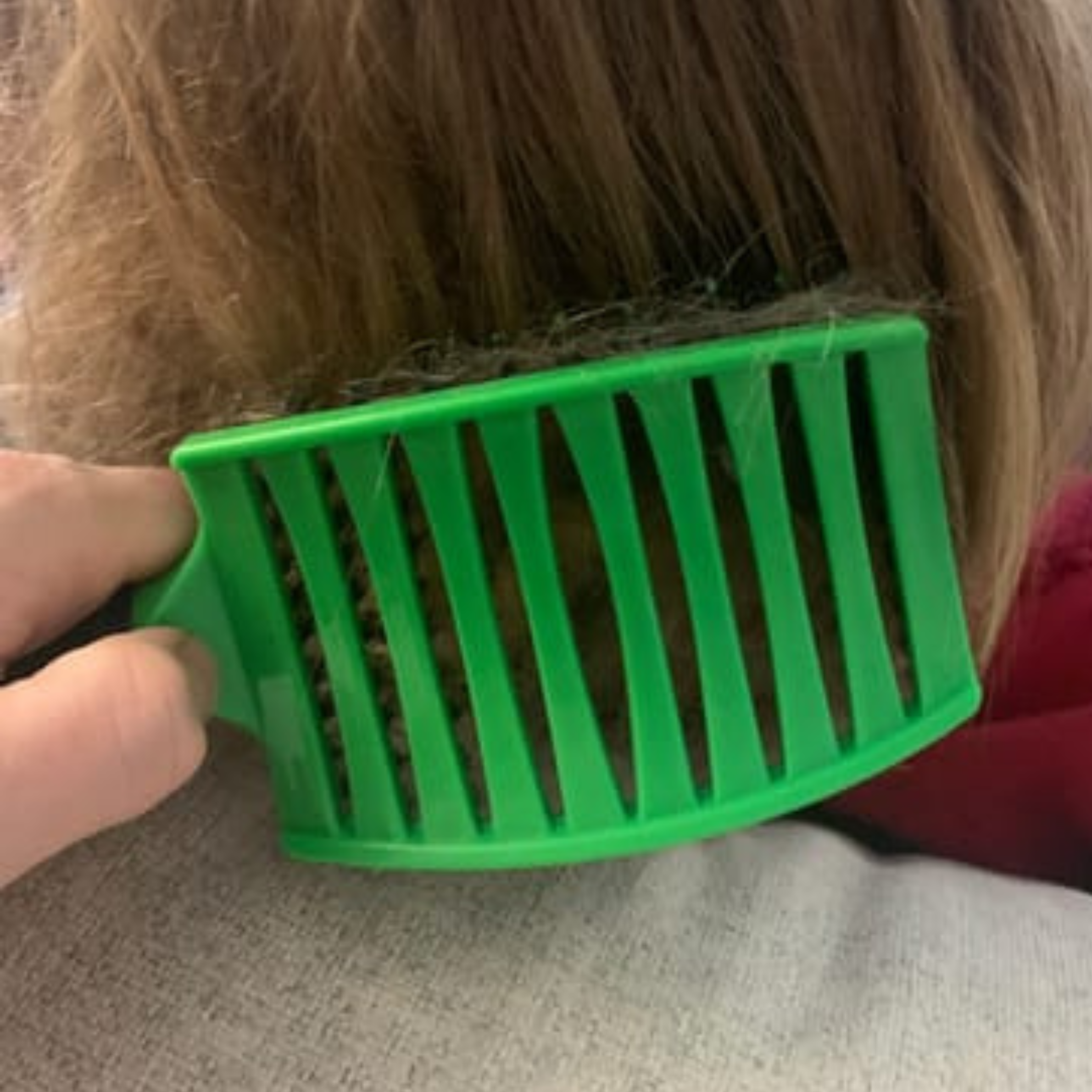 Detangling Hairbrush Green : Ships End Feb